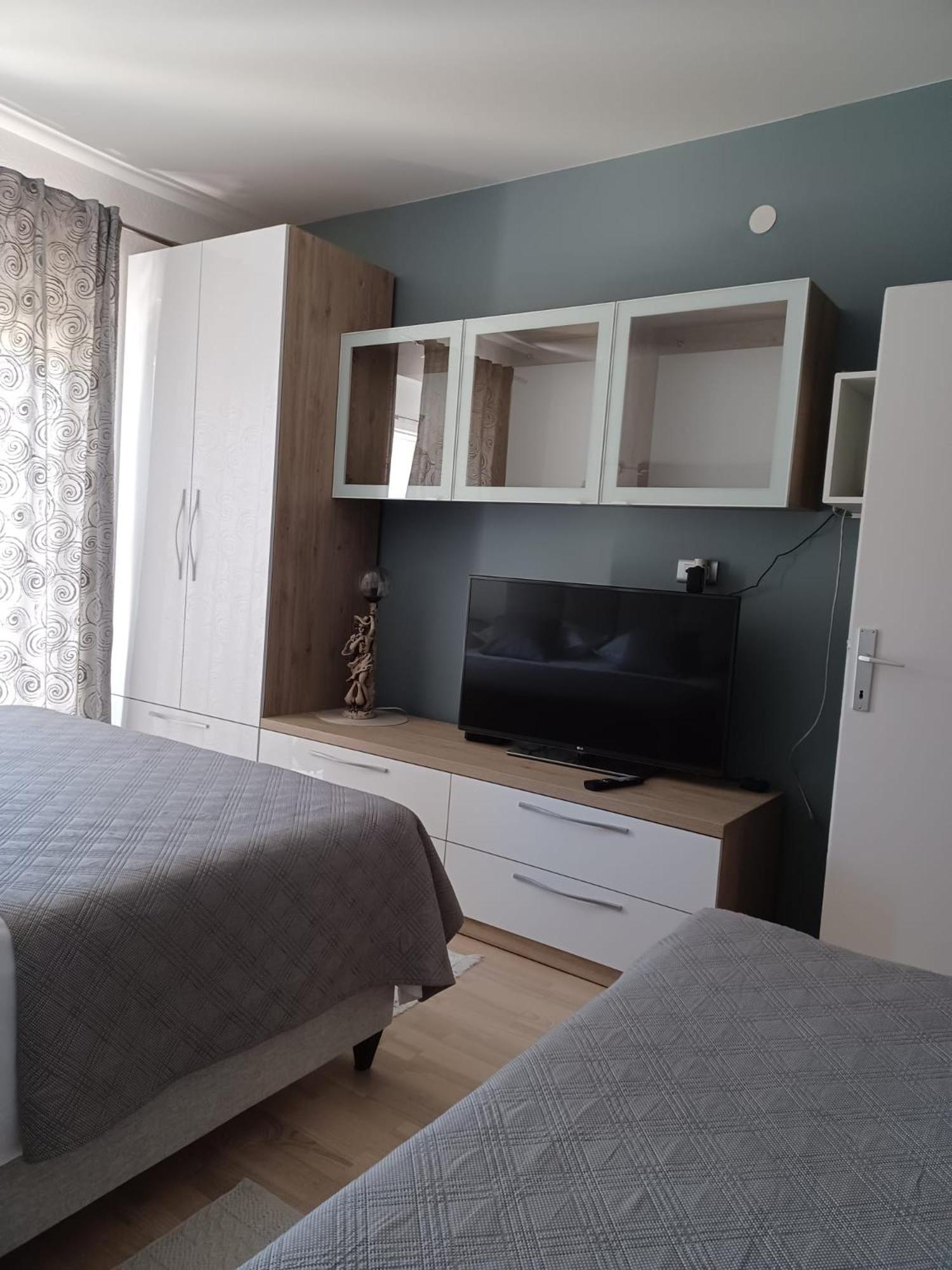 Studio Apartman Marija Трогир Екстериор снимка
